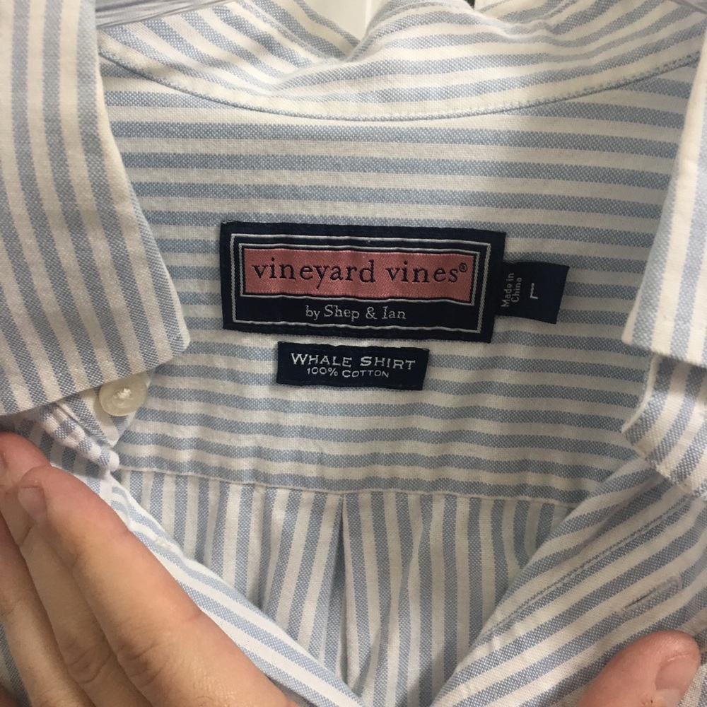 Vineyard Vines Button Down - image 2